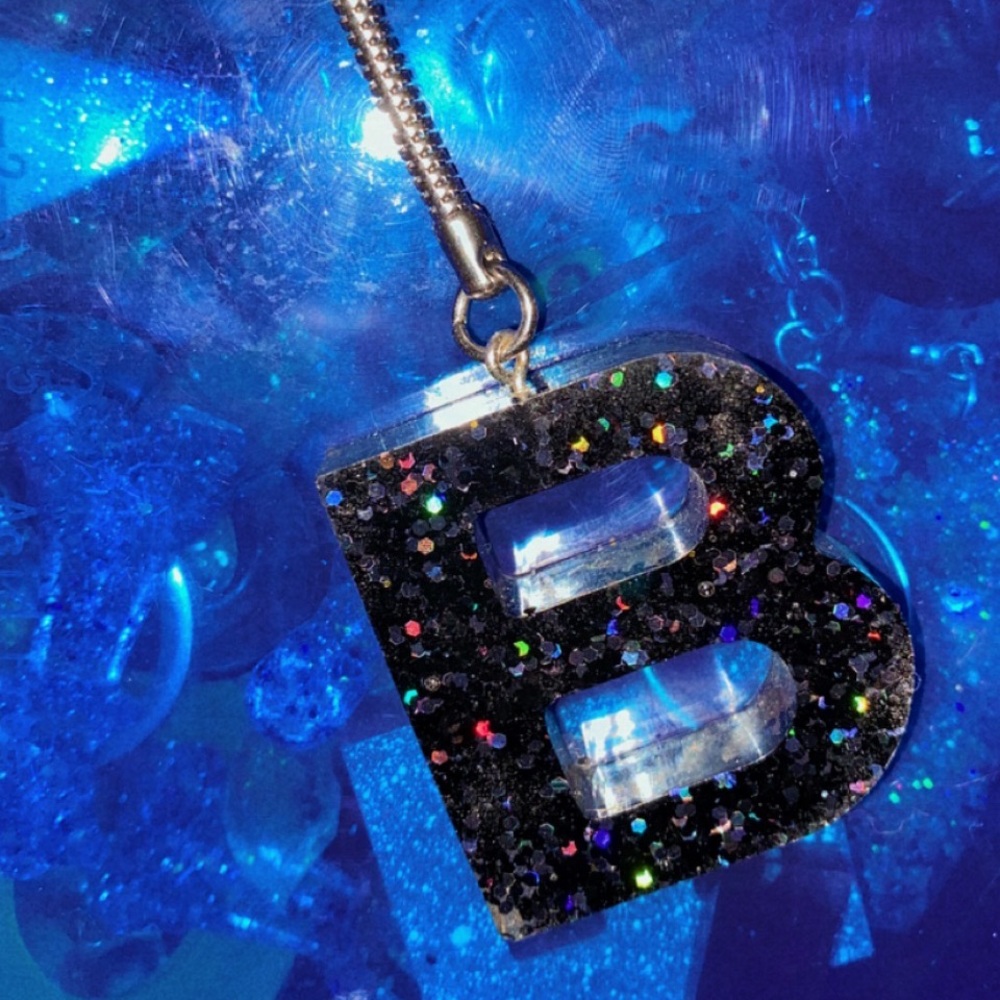 Black Sparkled Letter “B” Resin Keychain